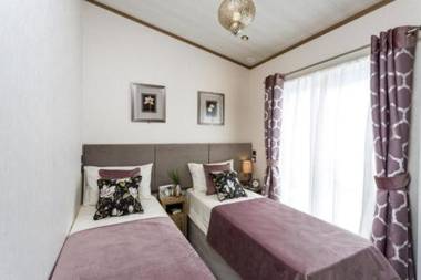 Stewarts Resort Lodge 8