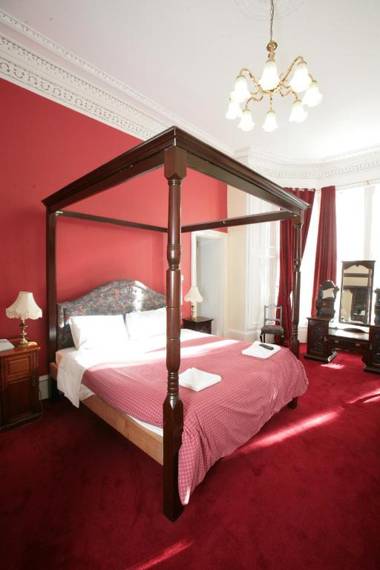 Clifton Hotel