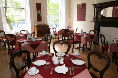 Clifton Hotel