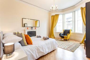 Lomond Serviced Apartments- Hydro House