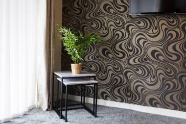 Lomond Serviced Apartments- Emirates