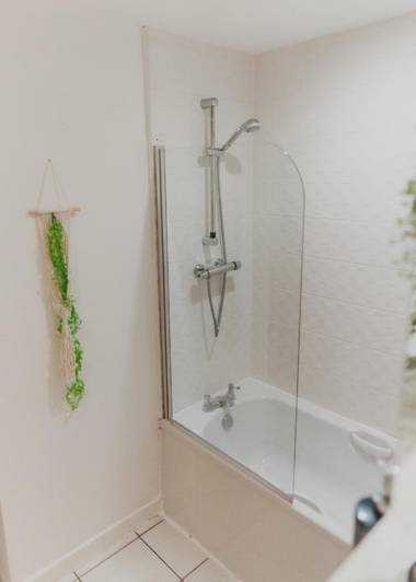 Lovely Bohemian Apartment in Heart of City Life