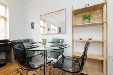 Luxury Central Newcastle Apartment 23