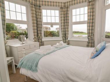 Flat 1 Cambridge Court Frinton-on-Sea