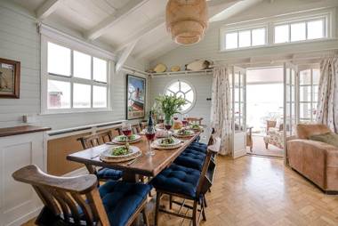 The Boathouse Felixstowe Ferry Air Manage Suffolk