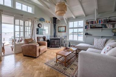 The Boathouse Felixstowe Ferry Air Manage Suffolk