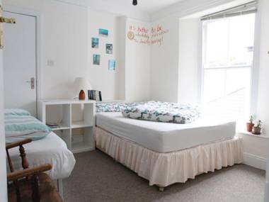 Falmouth Lodge Backpackers