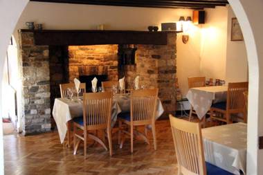 Home Farm Hotel & Restaurant