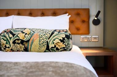 The Saint George & Dragon by Innkeeper's Collection