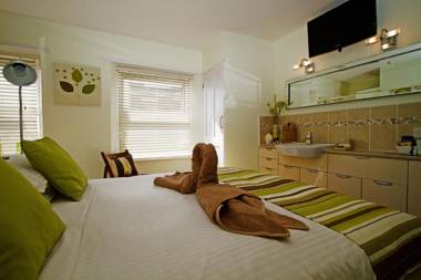 Belmont House Beer - Adults Only - Free Parking