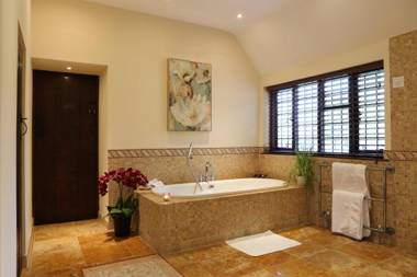 Abbots Grange Manor House Hotel