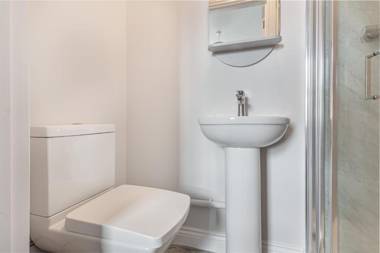 The Bull Inn- 3 Double Rooms with En-Suite and Air Conditioning