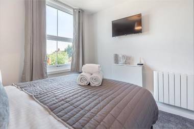 The Bull Inn- 3 Double Rooms with En-Suite and Air Conditioning