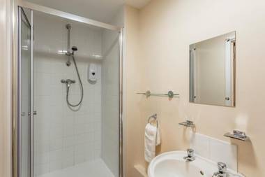 Roydon Marina Village Hotel