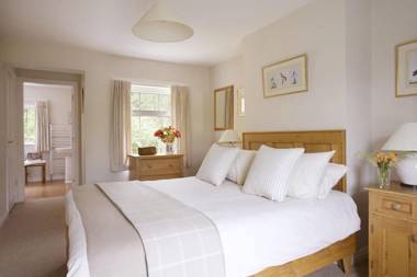 Belle Isle Castle and Cottages