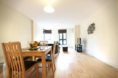 Lodge Drive Serviced Apartments