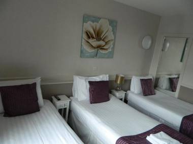 Holtwhites Hotel