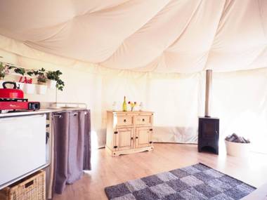 Old Dairy Farm Glamping