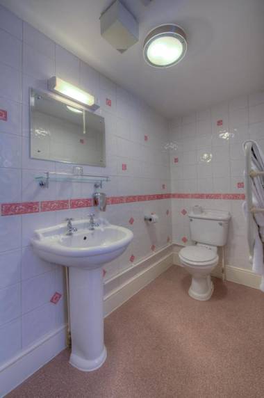 Wheatsheaf Hotel by Chef & Brewer Collection