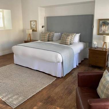 Shieldhill Castle Hotel