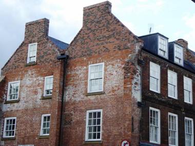 Durham Moonlight Apartment