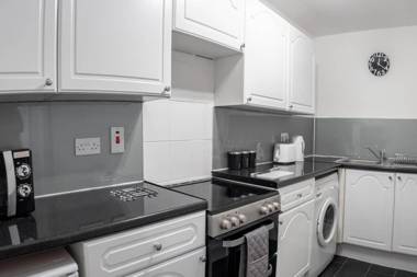 ☆Modern Flat Close to University and City Centre☆