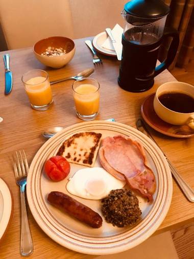 Lakeview Guest House