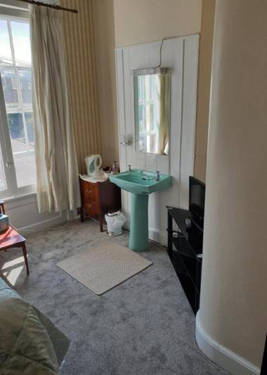 Georgian House Hotel