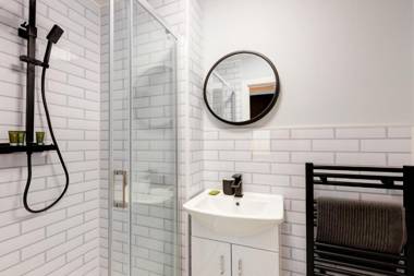 Bondgate Hotel East Midlands Airport