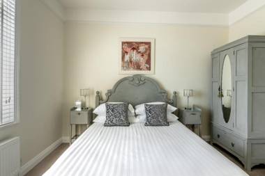 The Dartmouth Boutique B &B