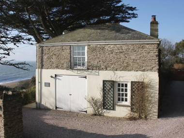 Coach House Cottage Strete