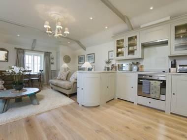 Coach House Cottage Strete