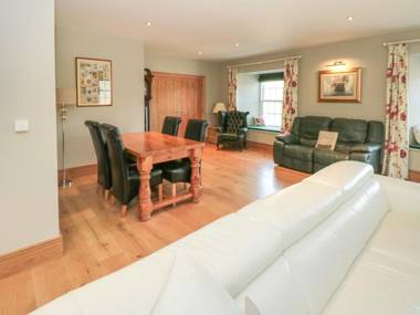 Lower Norton Farmhouse