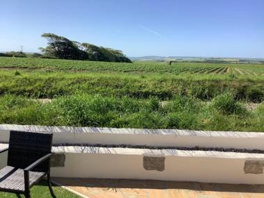 Garden View a cosy glamping style cabin for two