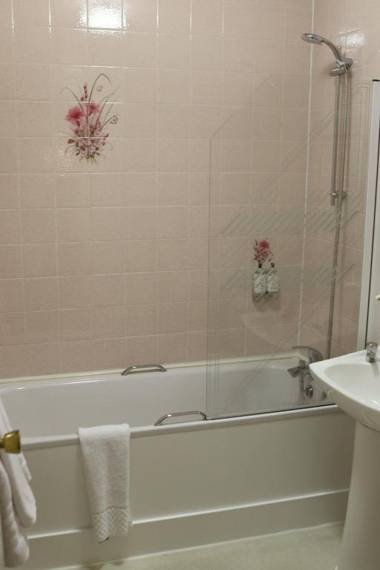 Leven House B&B and Squirrel Away Self Catered Apartment