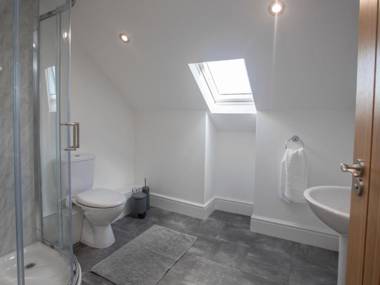 The Towers - Castell