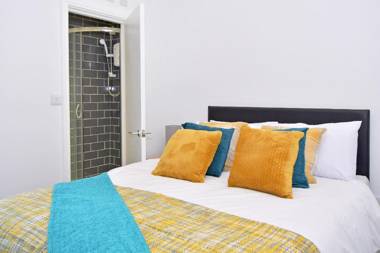 Townhouse @ 272 Walthall Street Crewe