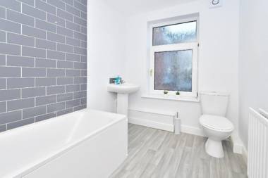 Townhouse @ 272 Walthall Street Crewe