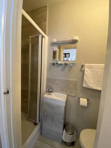 Somerton Lodge B & B