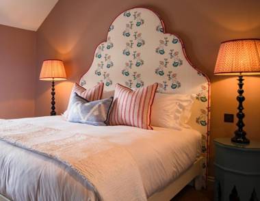 The White Lion Cowbridge