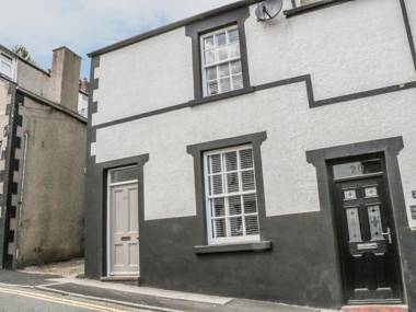 22 Uppergate Street Conwy