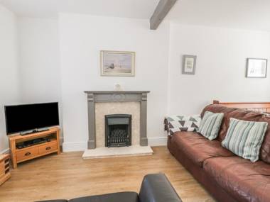 22 Uppergate Street Conwy