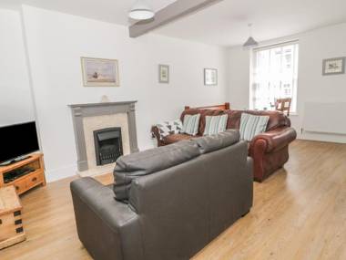 22 Uppergate Street Conwy