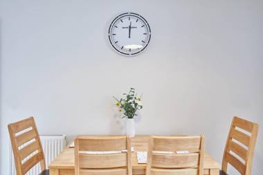 Host & Stay - Aynsley Mews