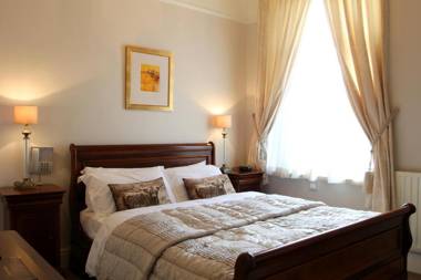 Alexandra Court Hotel