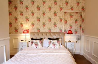 Alexandra Court Hotel