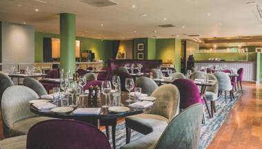 Hilton Cobham