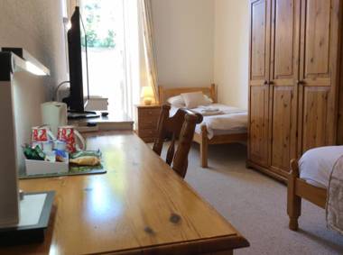 Cavell House Bed and Breakfast