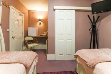 OYO Hotel Mj Kingsway