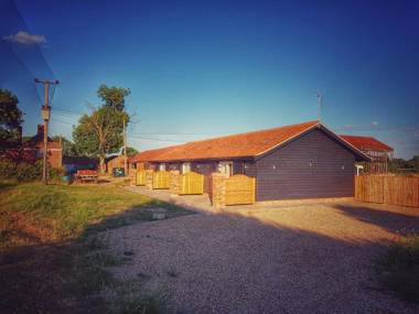 Plumptons Farm Holiday Lodges